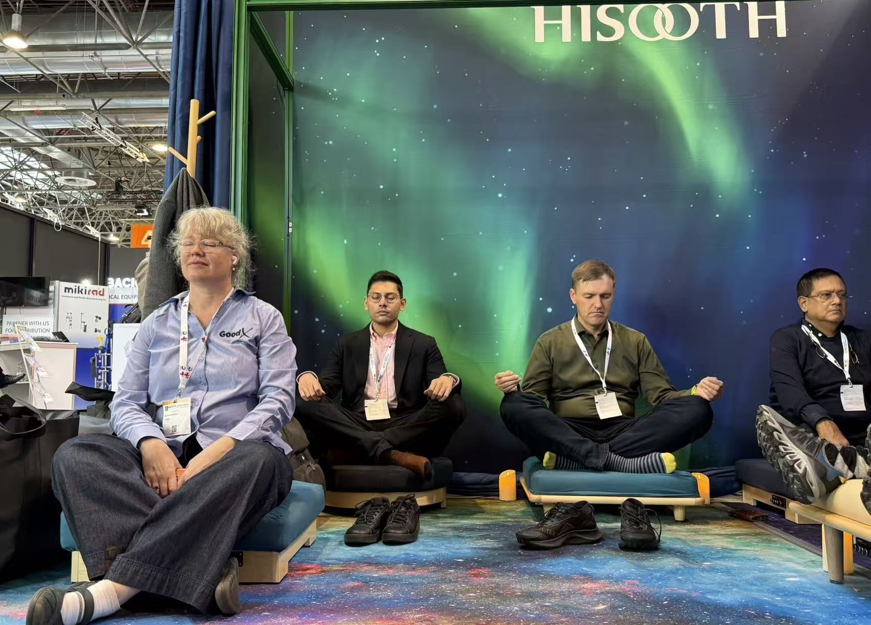 Hisooth vibroacoustic therapy exhibition booth at wellness expo